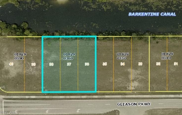 723 Gleason PKWY CAPE CORAL, FL 33914