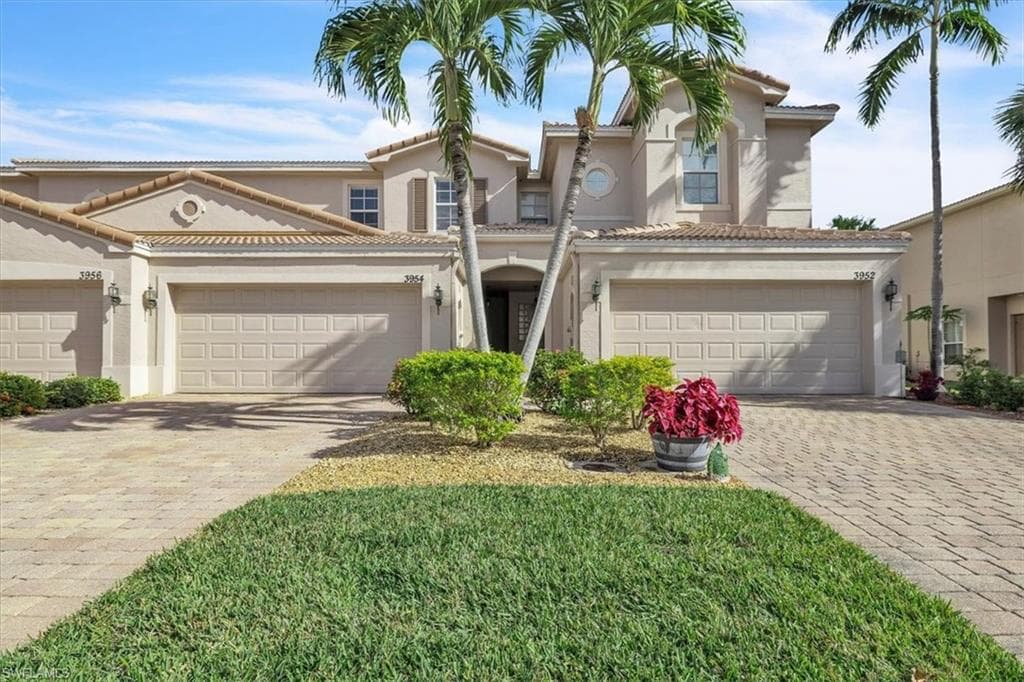 3954 Cherrybrook LOOP FORT MYERS, FL 33966