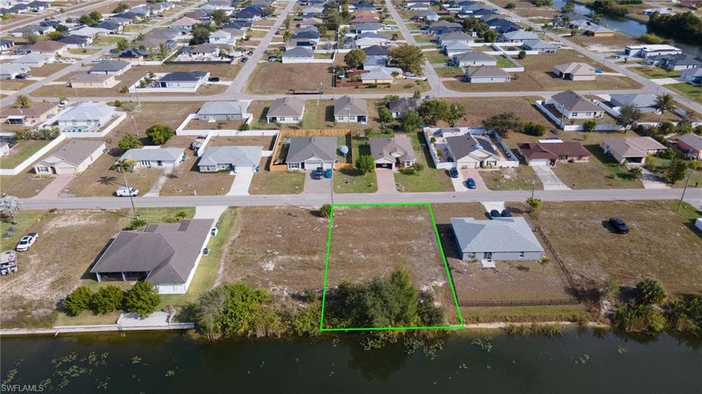 624 NW 3rd AVE CAPE CORAL, FL 33993