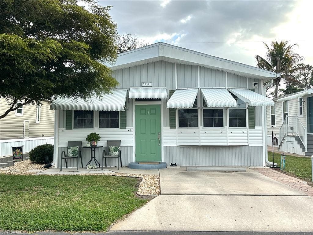 20311 Cumberland CT ESTERO, FL 33928