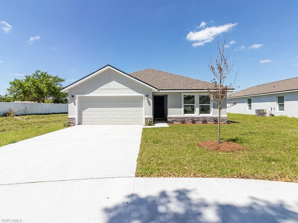 327 Kismet PKWY E CAPE CORAL, FL 33909