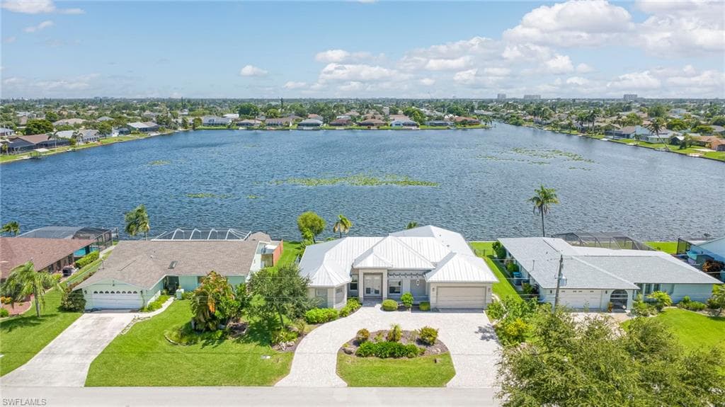 428 SW 35th ST CAPE CORAL, FL 33914