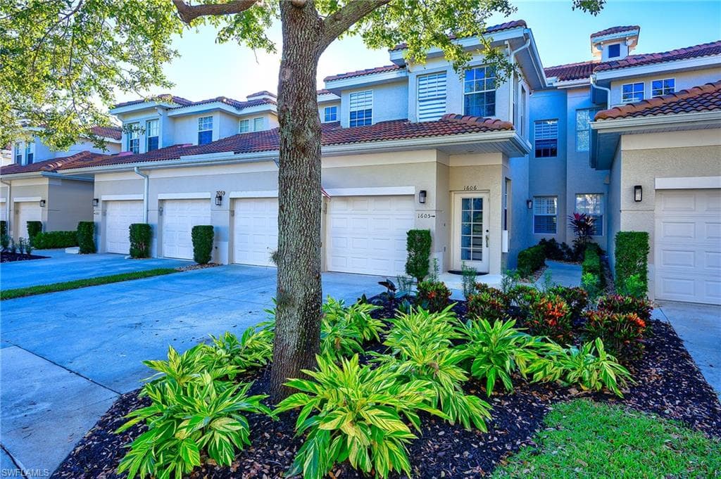 3059 Horizon LN 1605 NAPLES, FL 34109