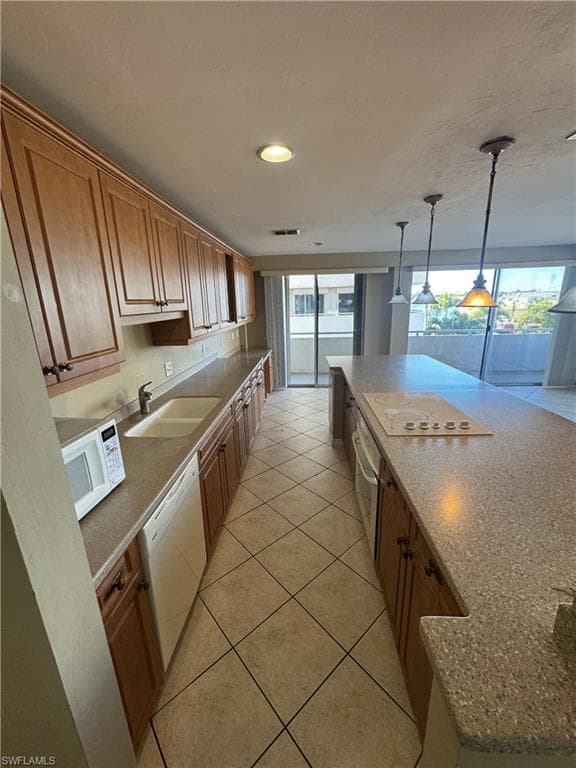 4803 Sunset CT 208 CAPE CORAL, FL 33904