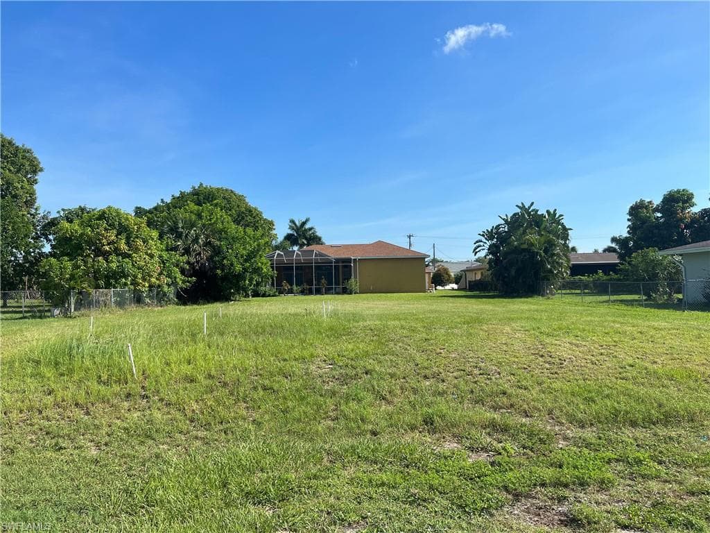 1433 SE 30th ST CAPE CORAL, FL 33904