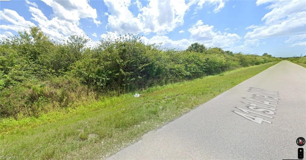 372 41st AVE NW NAPLES, FL 34120