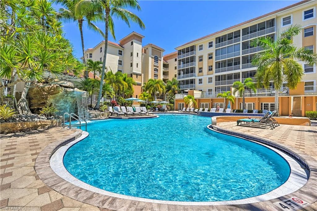 410 Flagship DR 305 NAPLES, FL 34108