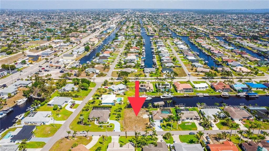 1625 SE 39th ST CAPE CORAL, FL 33904