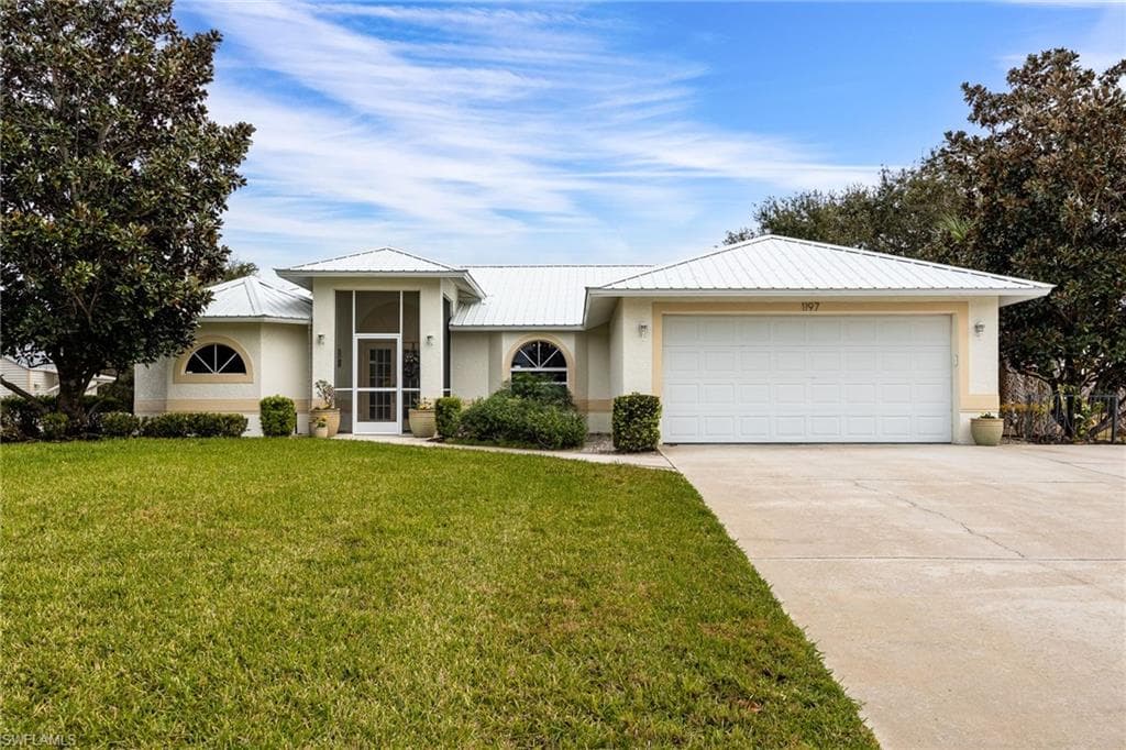 1197 April AVE LABELLE, FL 33935