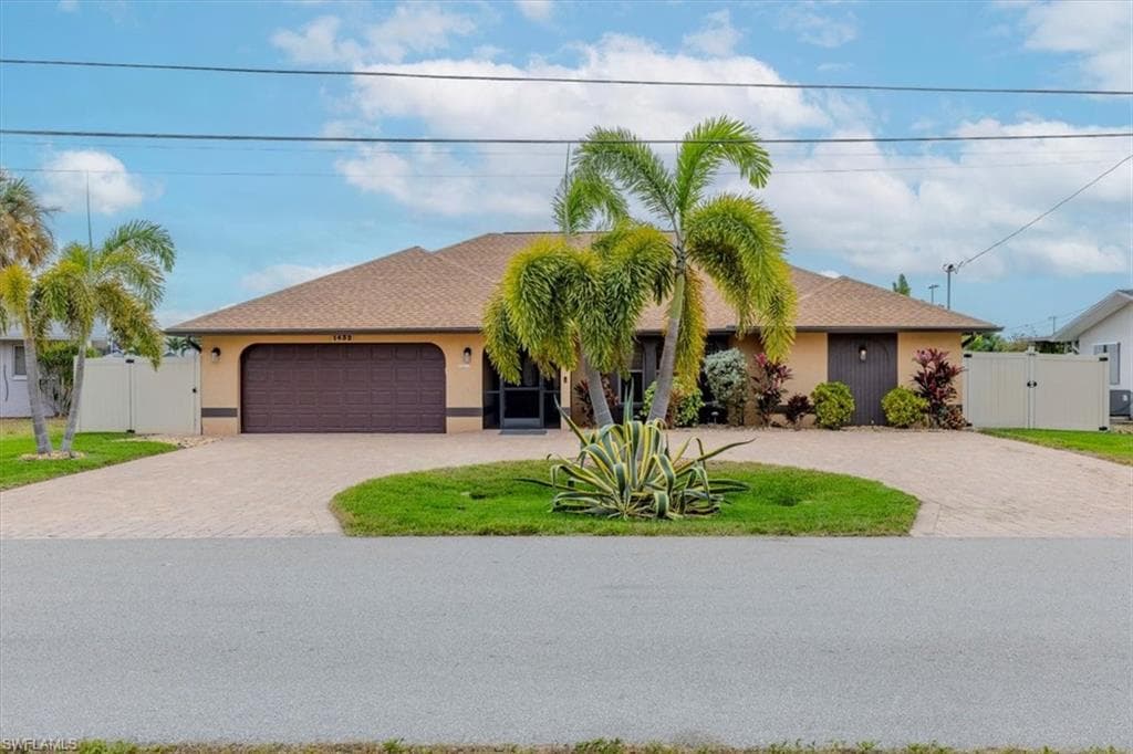 1432 SE 3rd ST CAPE CORAL, FL 33990