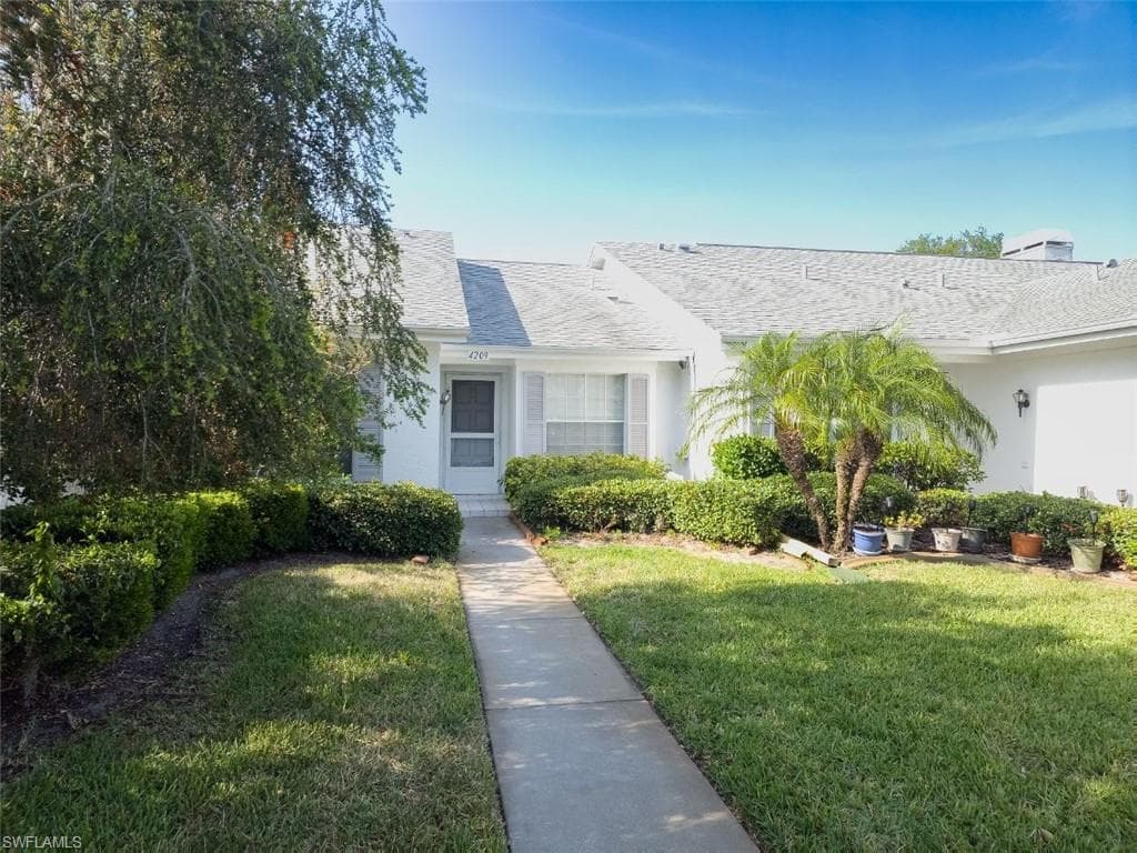 4209 CASTLEWOOD DR HOLIDAY, FL 34691