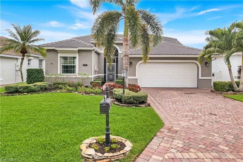 25551 Springtide CT BONITA SPRINGS, FL 34135