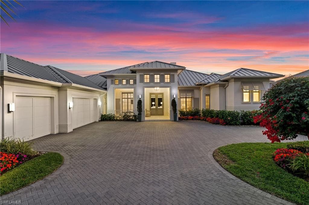 784 Anderson DR NAPLES, FL 34103