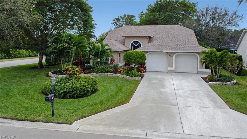 744 Belville BLVD NAPLES, FL 34104