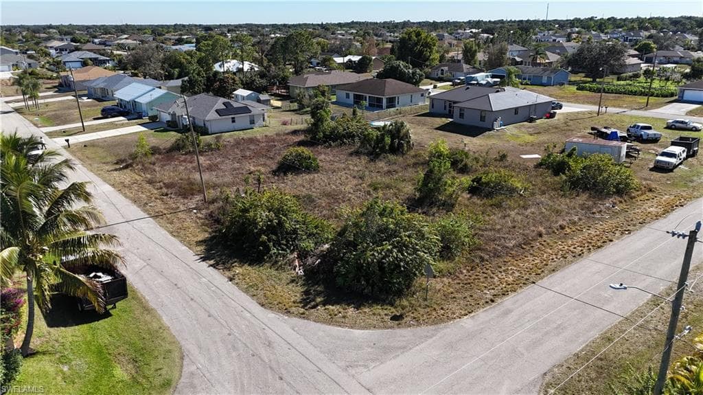 4313 14th ST W LEHIGH ACRES, FL 33971