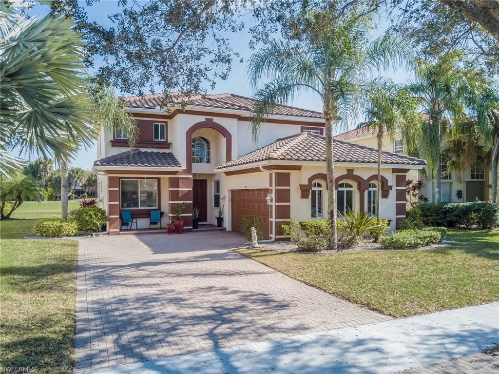 1897 Par DR NAPLES, FL 34120