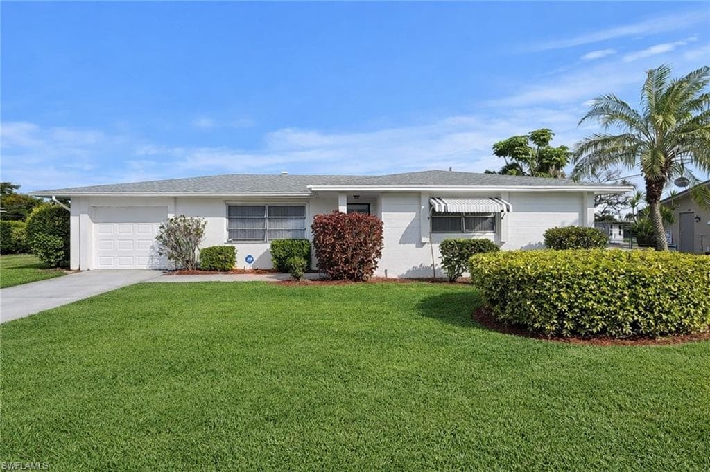 717 Shadyside ST LEHIGH ACRES, FL 33936