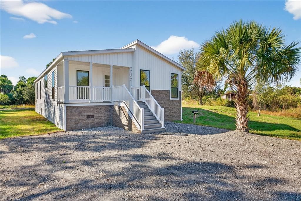 7347 Acorn BLVD PUNTA GORDA, FL 33982