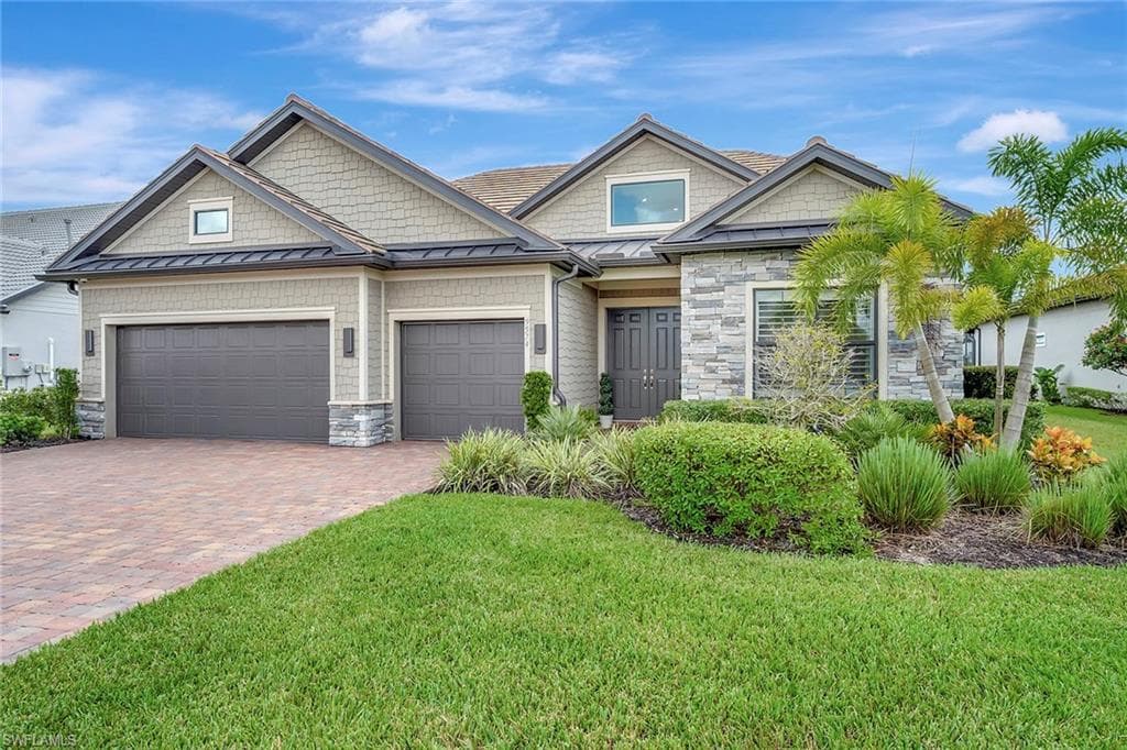 9574 Everglades DR NAPLES, FL 34120