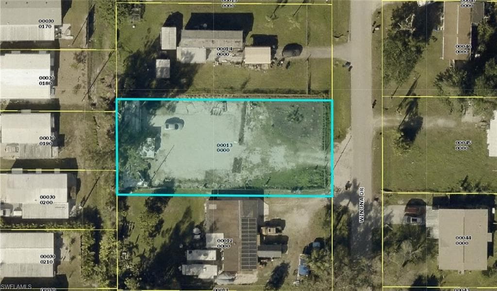 2811 Winona DR NORTH FORT MYERS, FL 33917