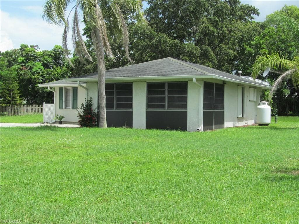 1411 Caywood CIR S LEHIGH ACRES, FL 33936