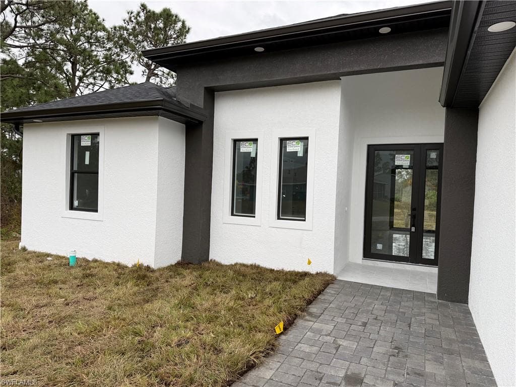 518 Ames ST E LEHIGH ACRES, FL 33974