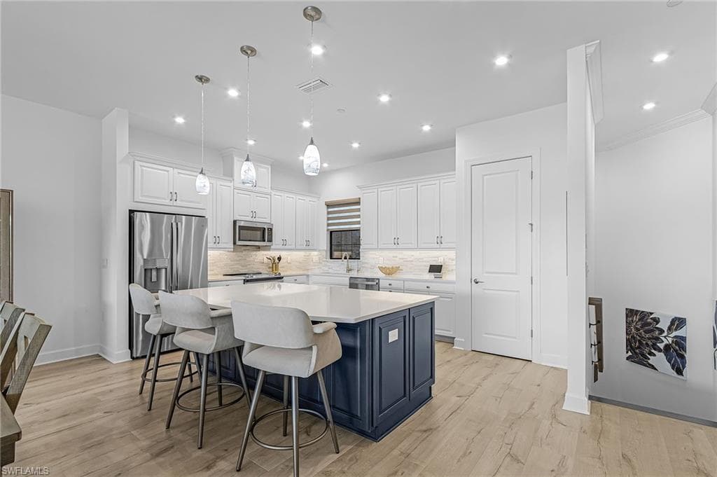 15253 Zeno WAY 203 NAPLES, FL 34114