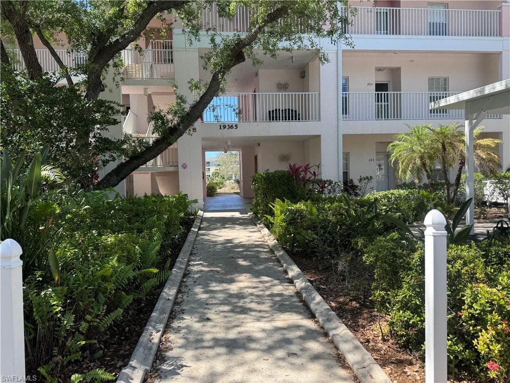 19365 Water Oak DR 308 PORT CHARLOTTE, FL 33948