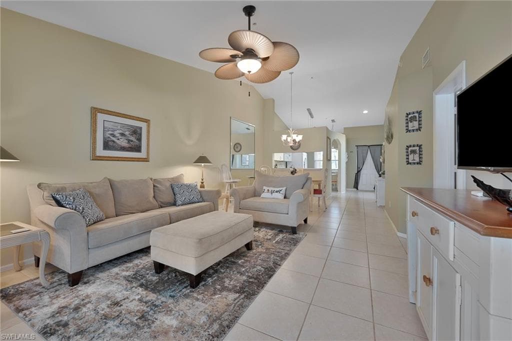 6496 Huntington Lakes CIR 201 NAPLES, FL 34119