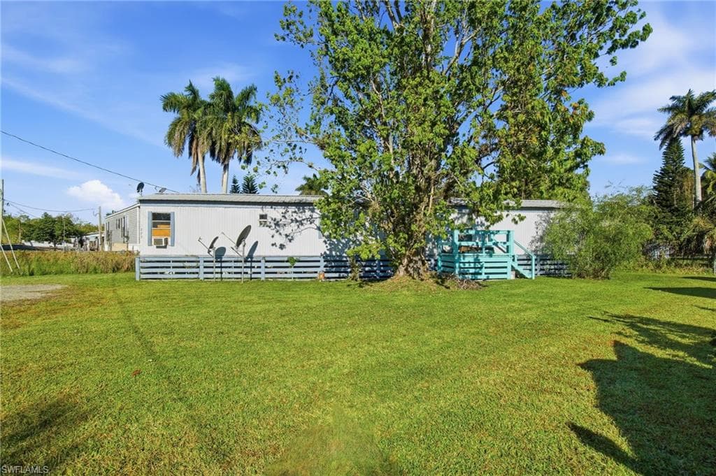 223 Gladys CT Copeland, FL 34137