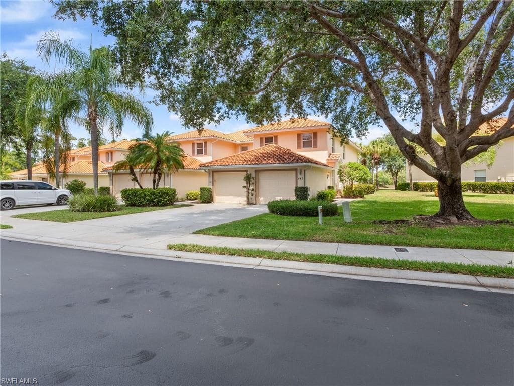 445 Robin Hood CIR 202 NAPLES, FL 34104
