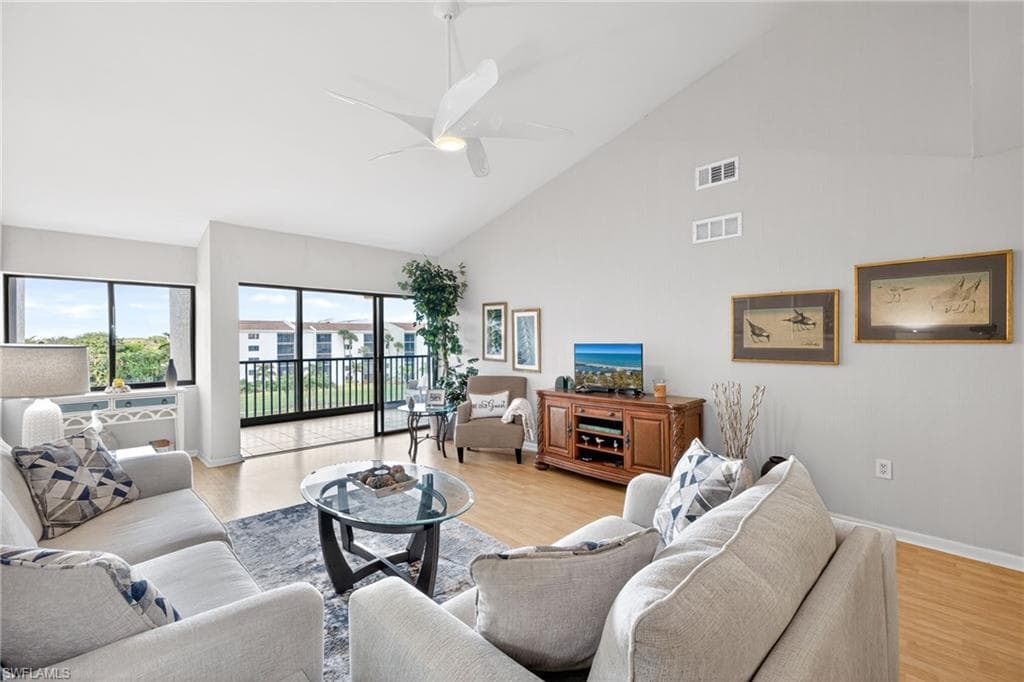 4612 Flagship DR 405 FORT MYERS, FL 33919