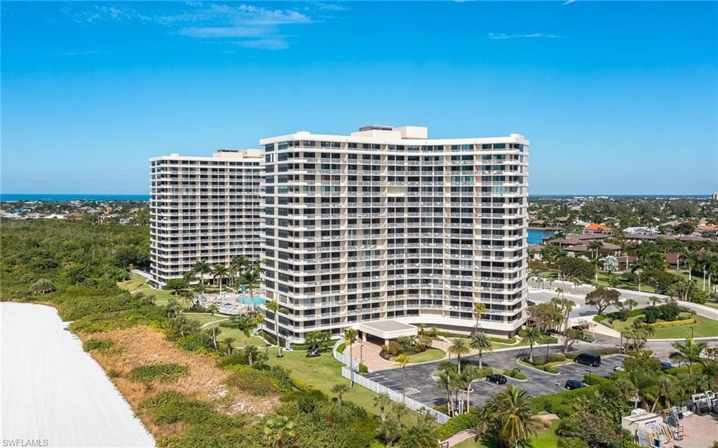 380 Seaview CT 301 MARCO ISLAND, FL 34145