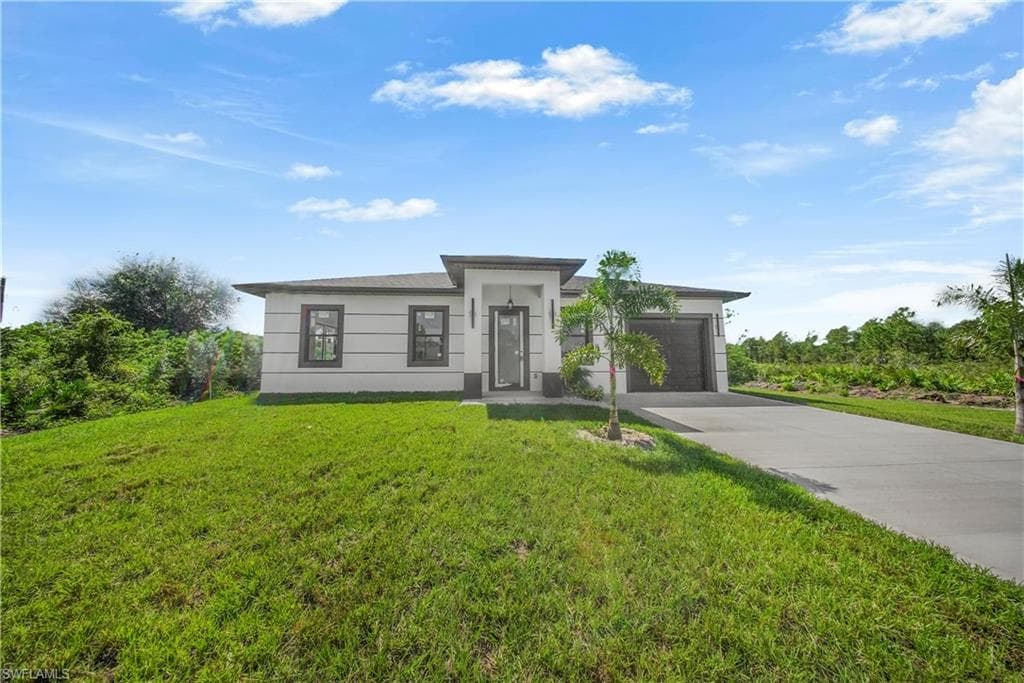 4204 3rd ST LEHIGH ACRES, FL 33936
