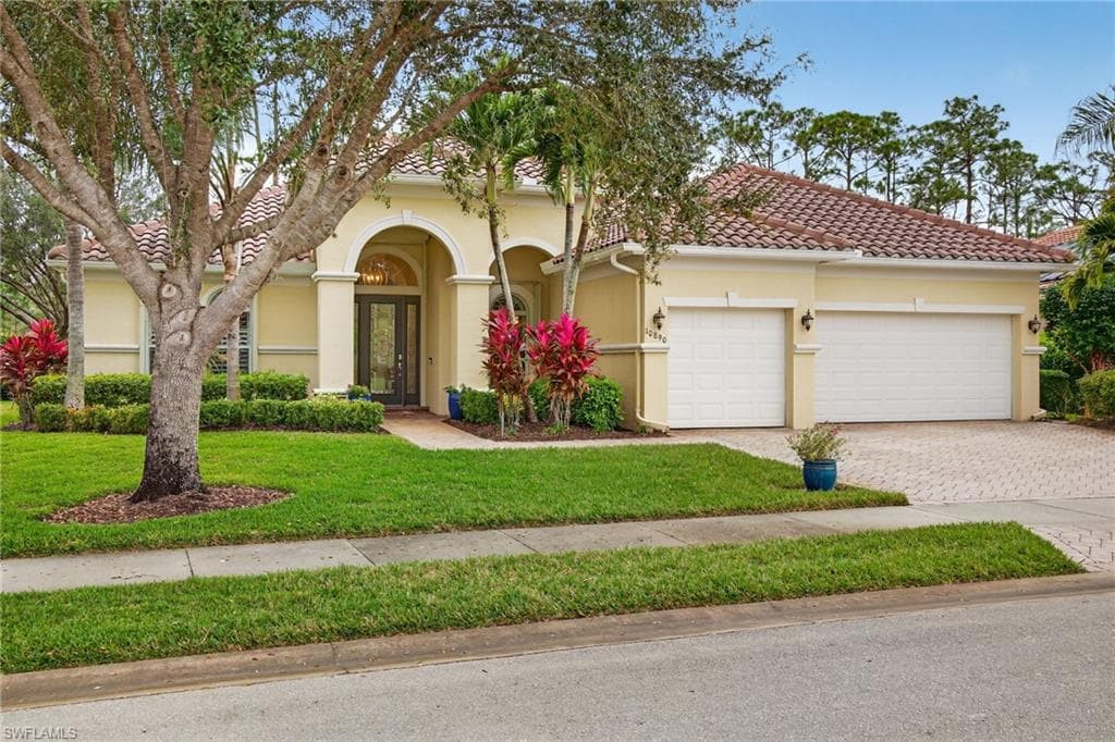 10890 Stonington AVE FORT MYERS, FL 33913