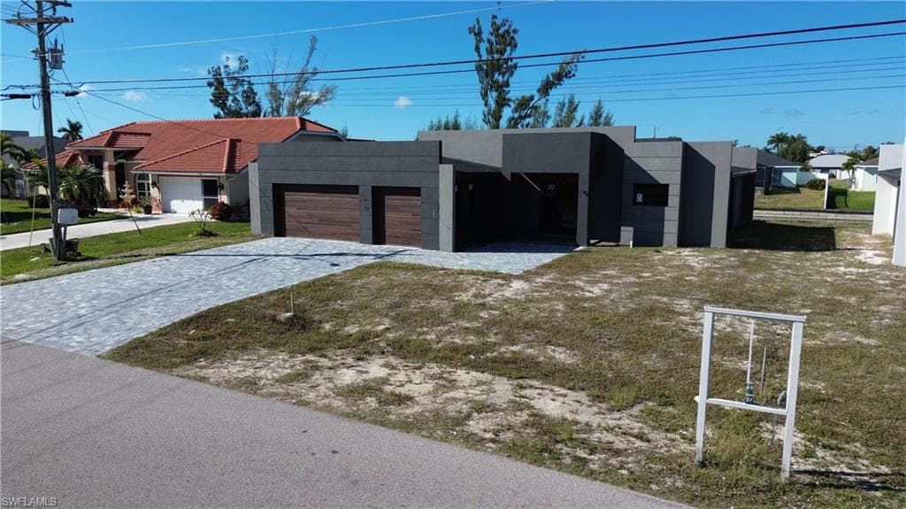 2116 SW 15th AVE CAPE CORAL, FL 33991