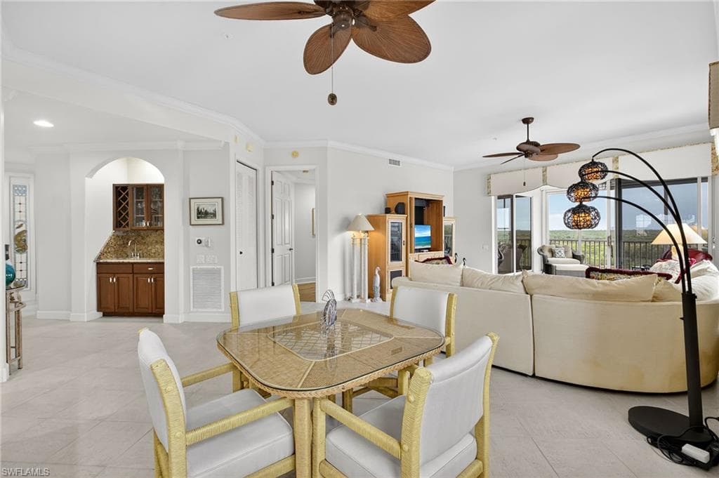 9121 Southmont CV 406 FORT MYERS, FL 33908