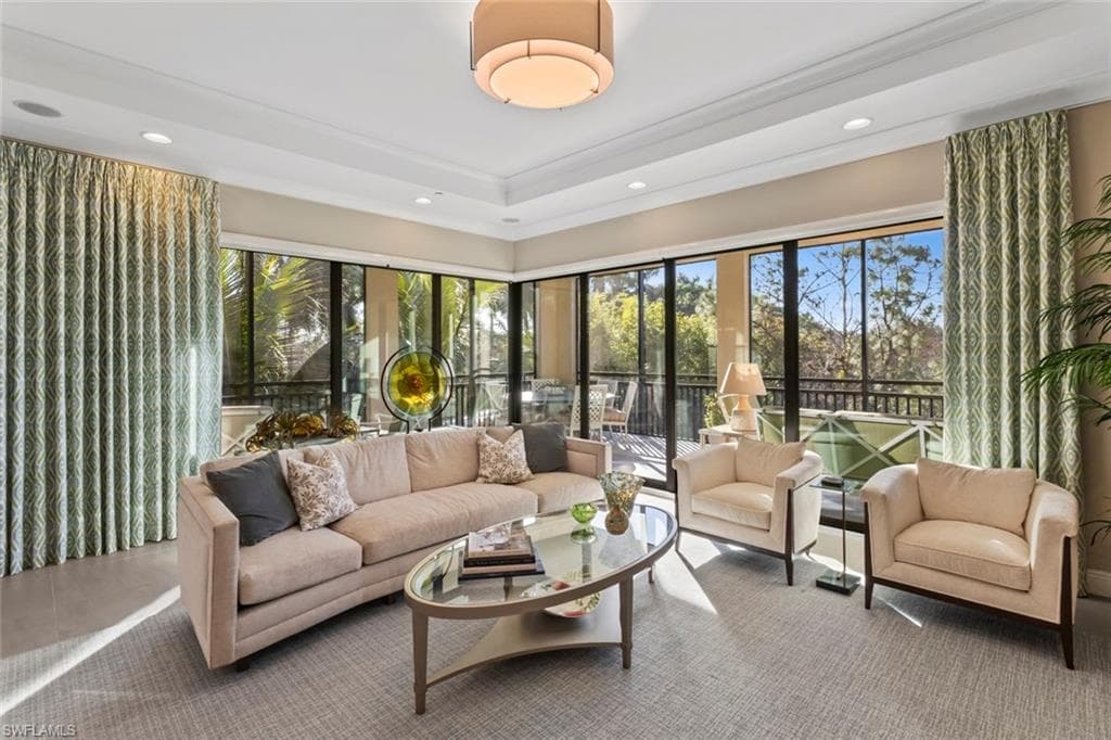 2727 Tiburon BLVD E 201 NAPLES, FL 34109