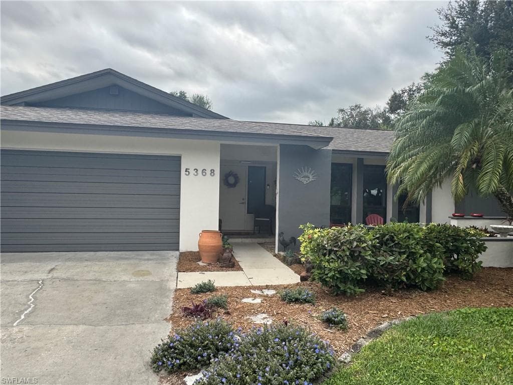 5368 Chippendale CIR W FORT MYERS, FL 33919
