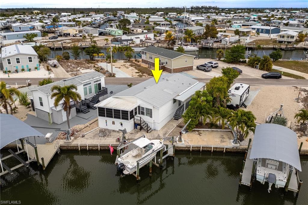 3811 Blueberry LN ST. JAMES CITY, FL 33956