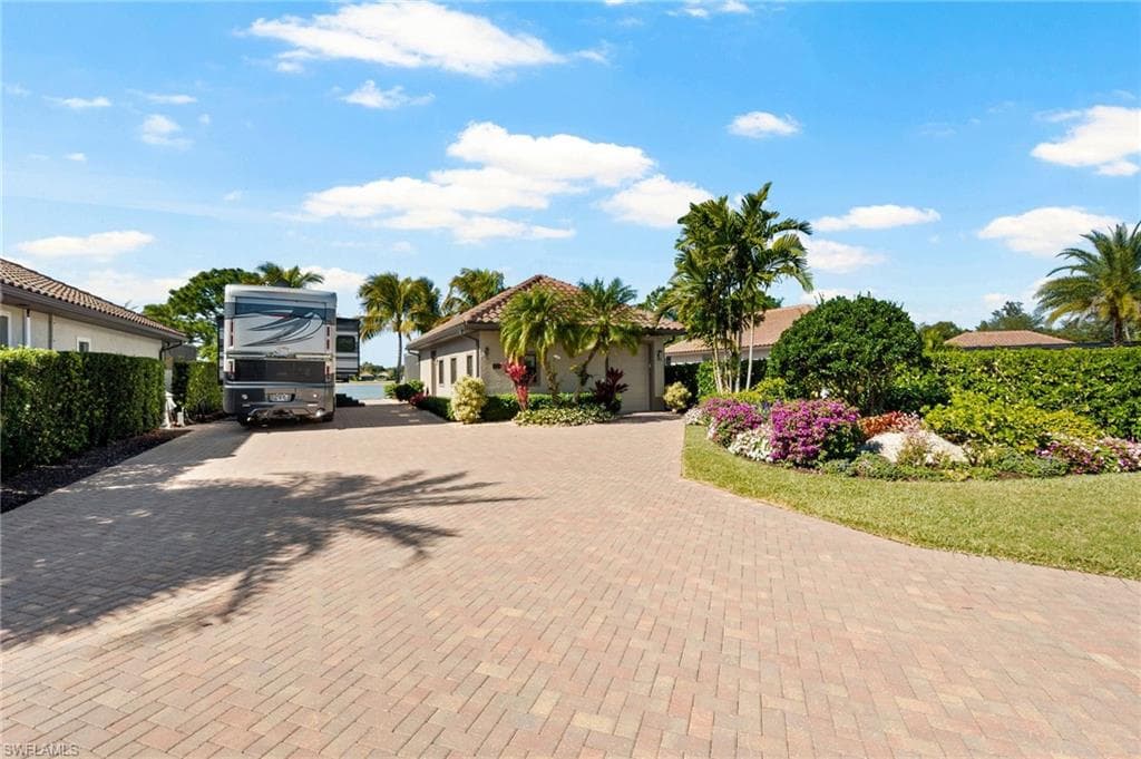 13755 Golden Palms CIR FORT MYERS, FL 33913