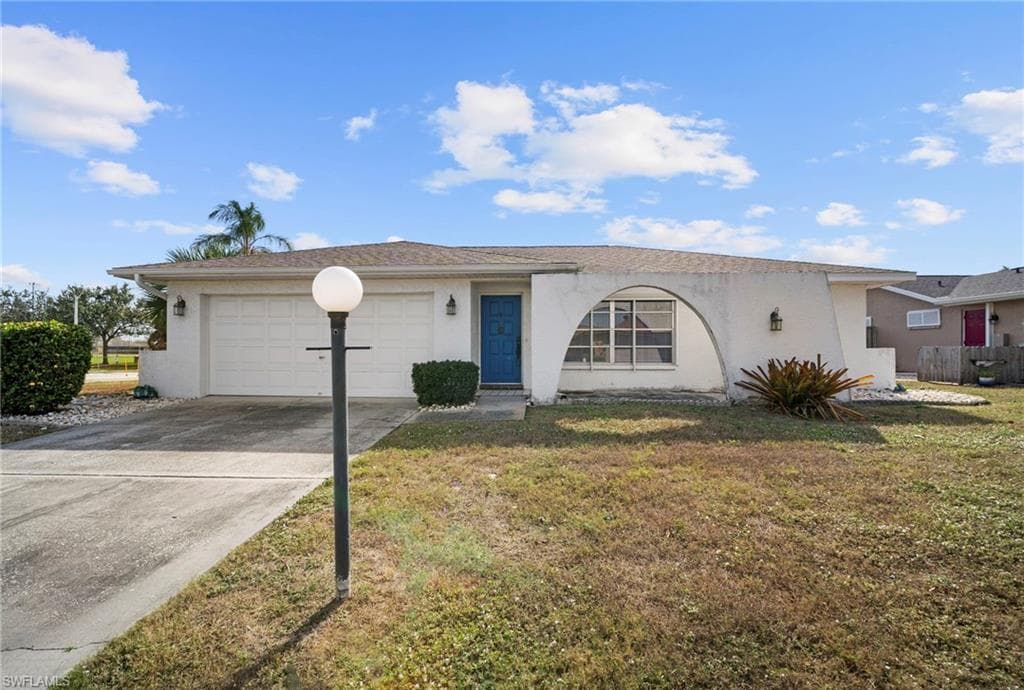9721 deerfoot DR FORT MYERS, FL 33919