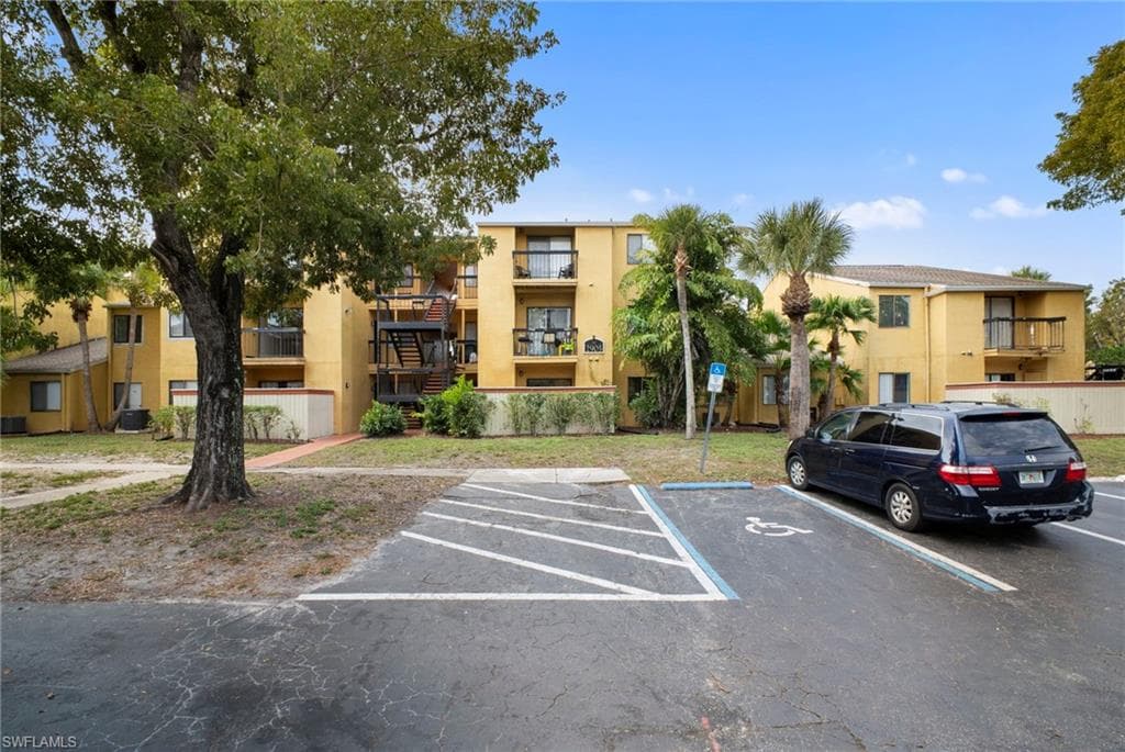 2905 winkler AVE 714 FORT MYERS, FL 33916