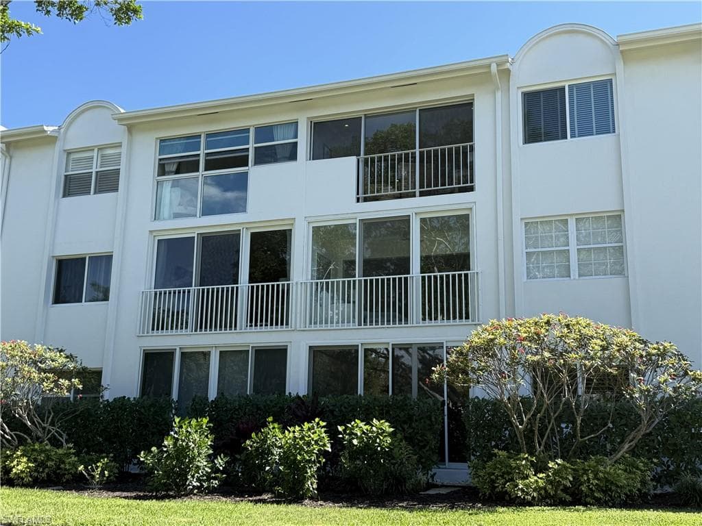 408 Broad AVE S H408 NAPLES, FL 34102