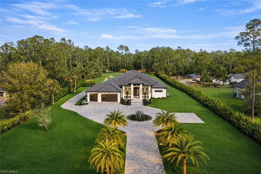467 20th AVE NE NAPLES, FL 34120