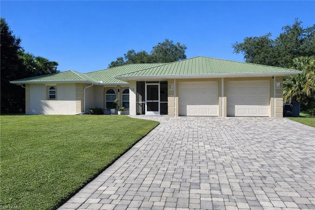 415 Jackson AVE LEHIGH ACRES, FL 33972