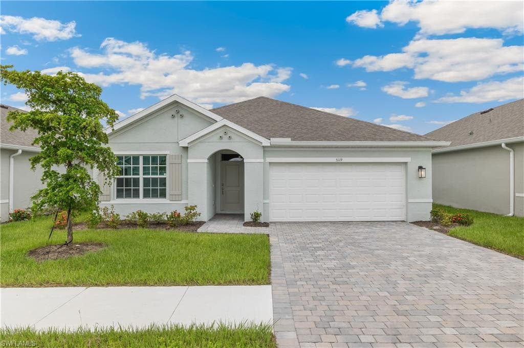 3586 Rollingwater WAY NORTH FORT MYERS, FL 33917