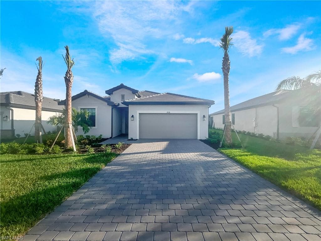 19294 Hinkley DR ESTERO, FL 33928