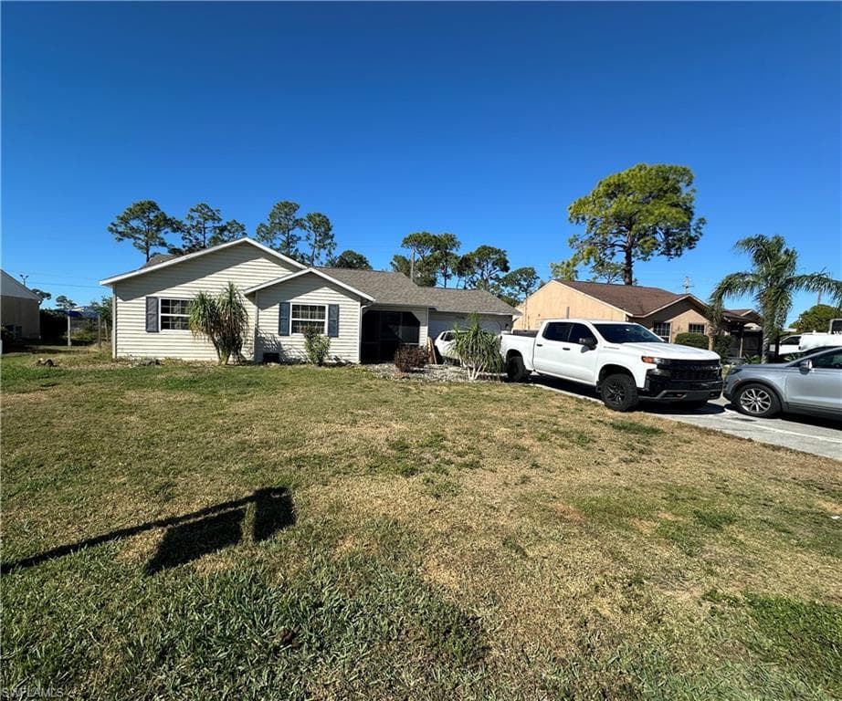 17296 Lee RD FORT MYERS, FL 33967