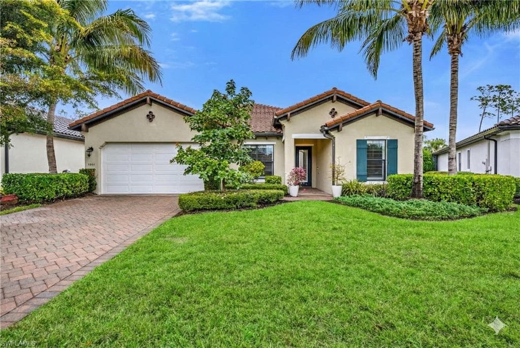 4664 Abaca CIR NAPLES, FL 34119